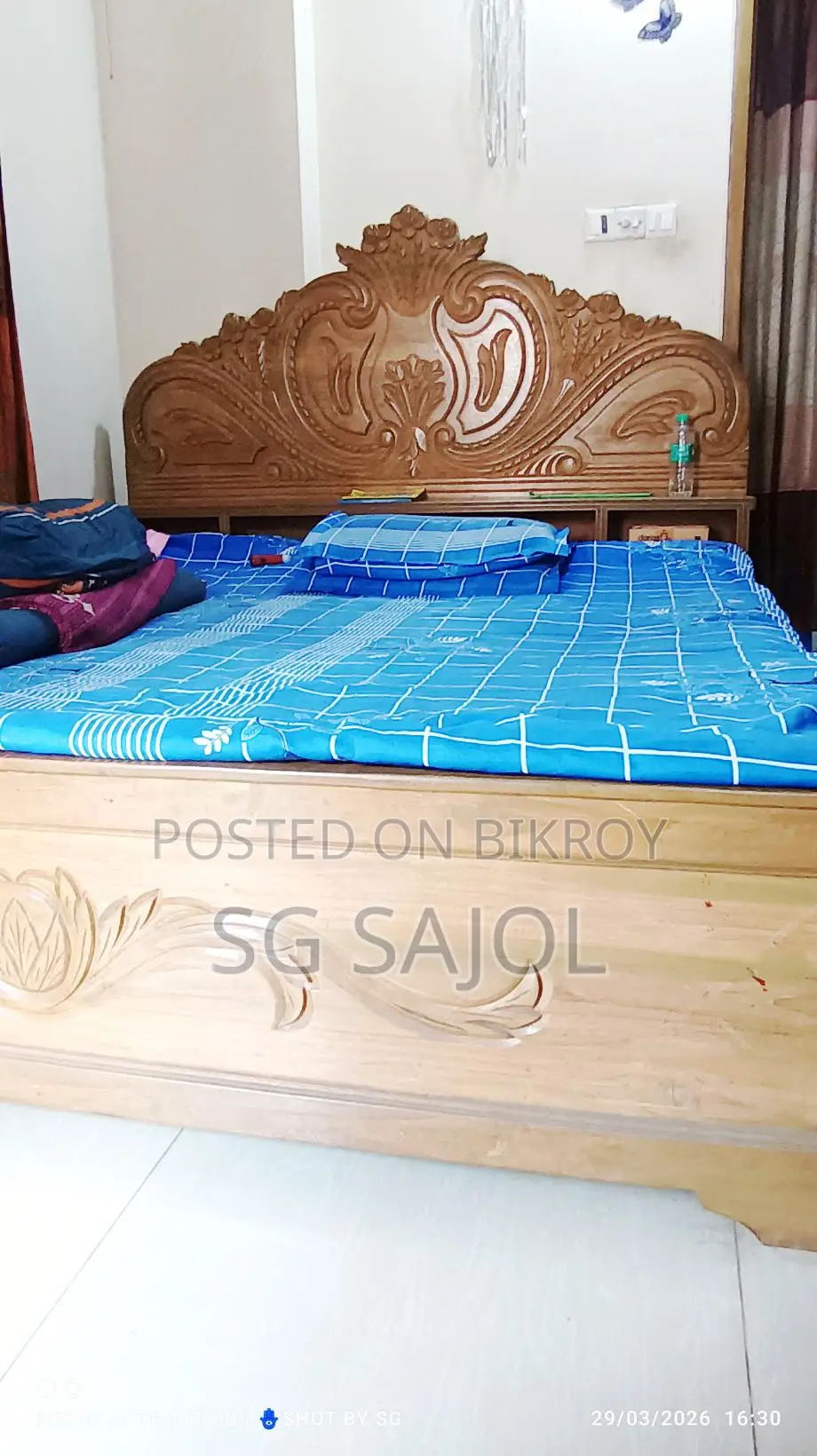 100% Teak Wood Bed (6/7 feet) for Sale