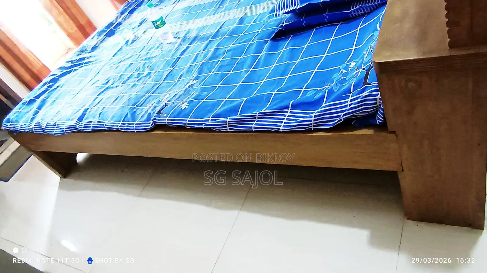 100% Teak Wood Bed (6/7 feet) for Sale