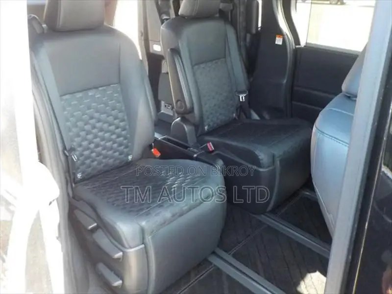 Toyota Voxy S-Z PKG 4.5 BLACK 2022