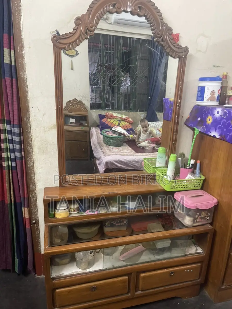 Segun Kath Dressing Table