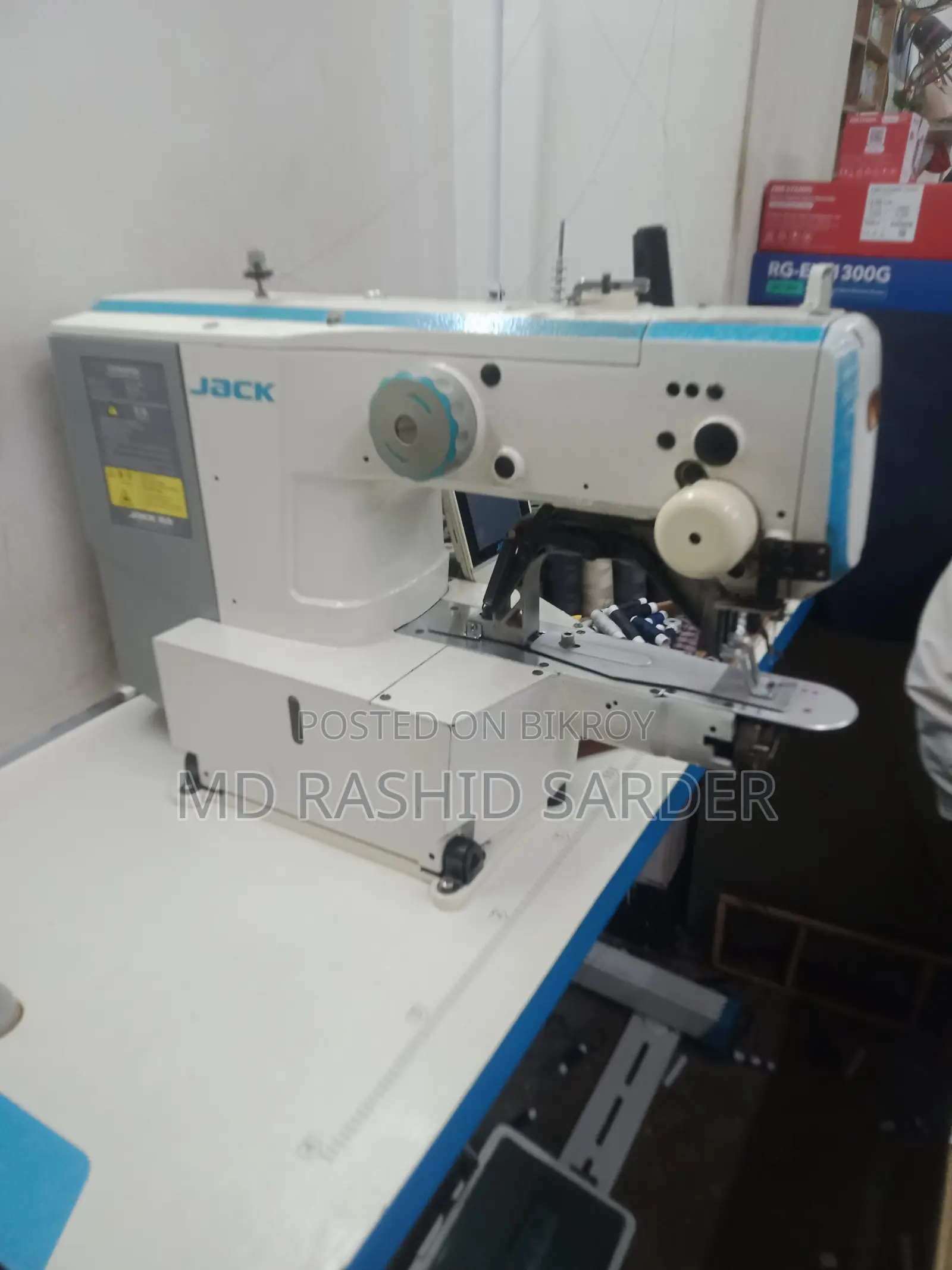 জ্যাক বাটটেক বোতাম মেশিন