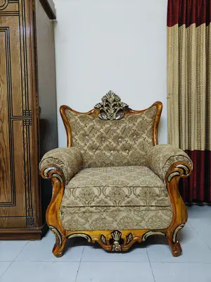 Luxury Victoria Sofa