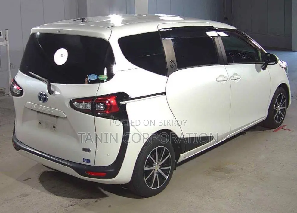 Toyota Sienta Hybrid G Safety 2021