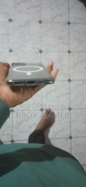 Apple iPhone 11 Pro . (Used)