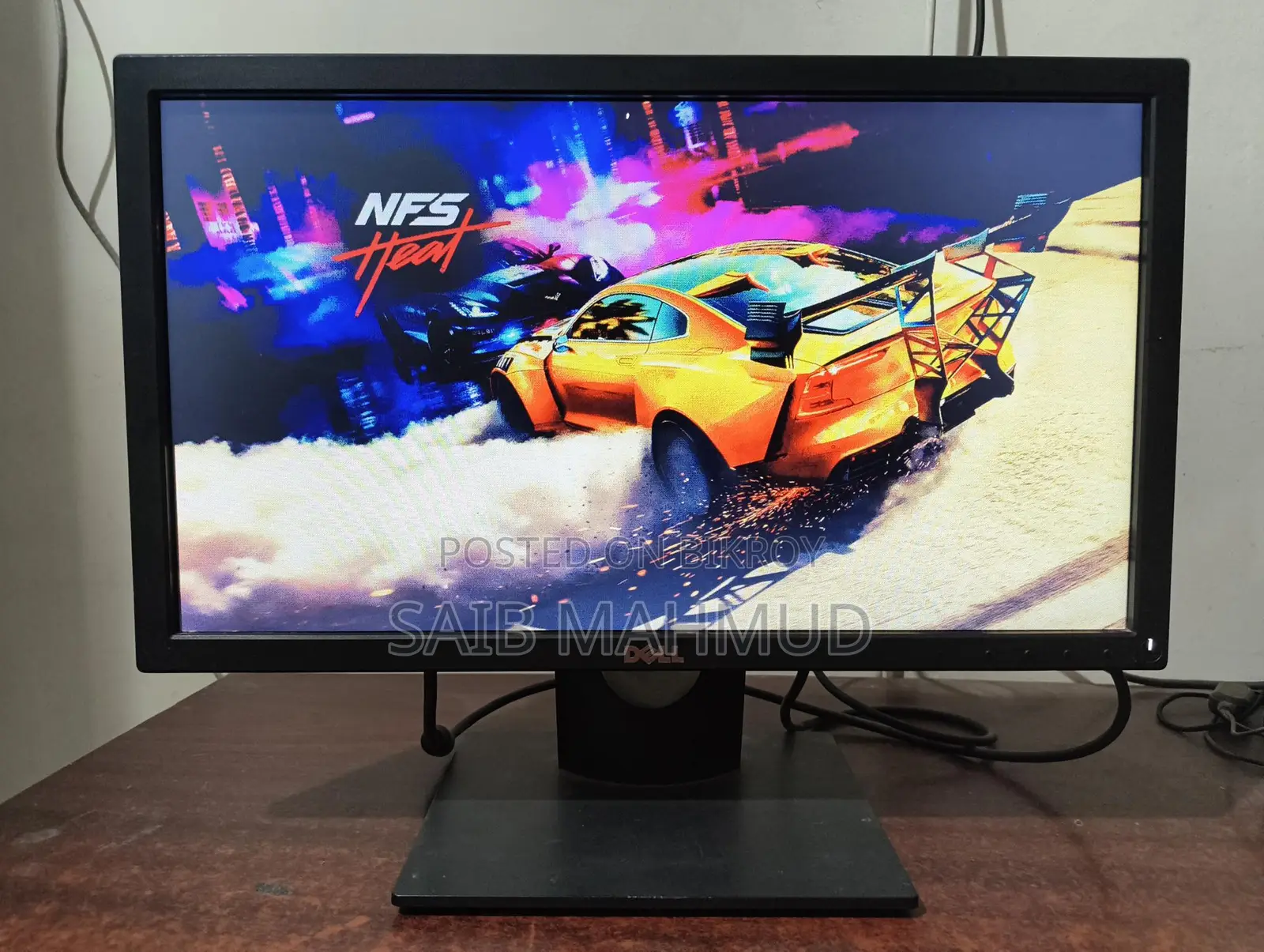 Dell Monitor - 19.5"