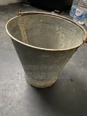 2 টা বালতি বিক্রি হবে