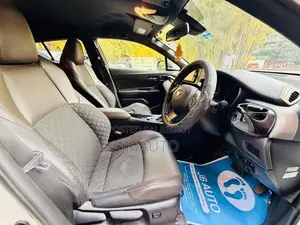 Toyota C-HR G LED Package 2018