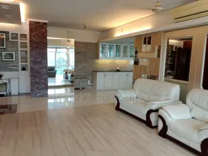 Super Luxurious Apartment for Rent by Bay Developer