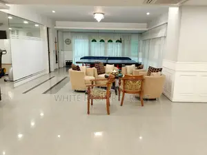 Super Luxurious Apartment for Rent by Bay Developer