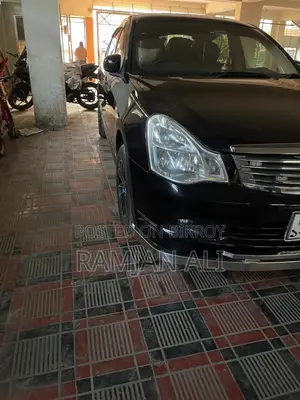 নিসান ব্লুবার্ড ২০০৬ কালো