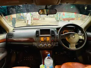 নিসান ব্লুবার্ড ২০০৬ কালো