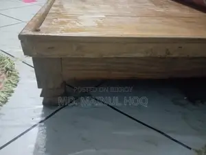 ৫-৭ ফিট একটি খাট ম্যাট্রেস সহ