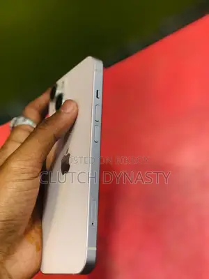 Apple iPhone 13 (Used)