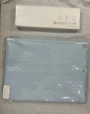 iPad Silicon Magnetic Case and Stylus for 7 8 9th Generation