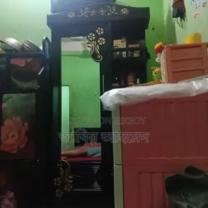 ড্রেসিং টেবিল