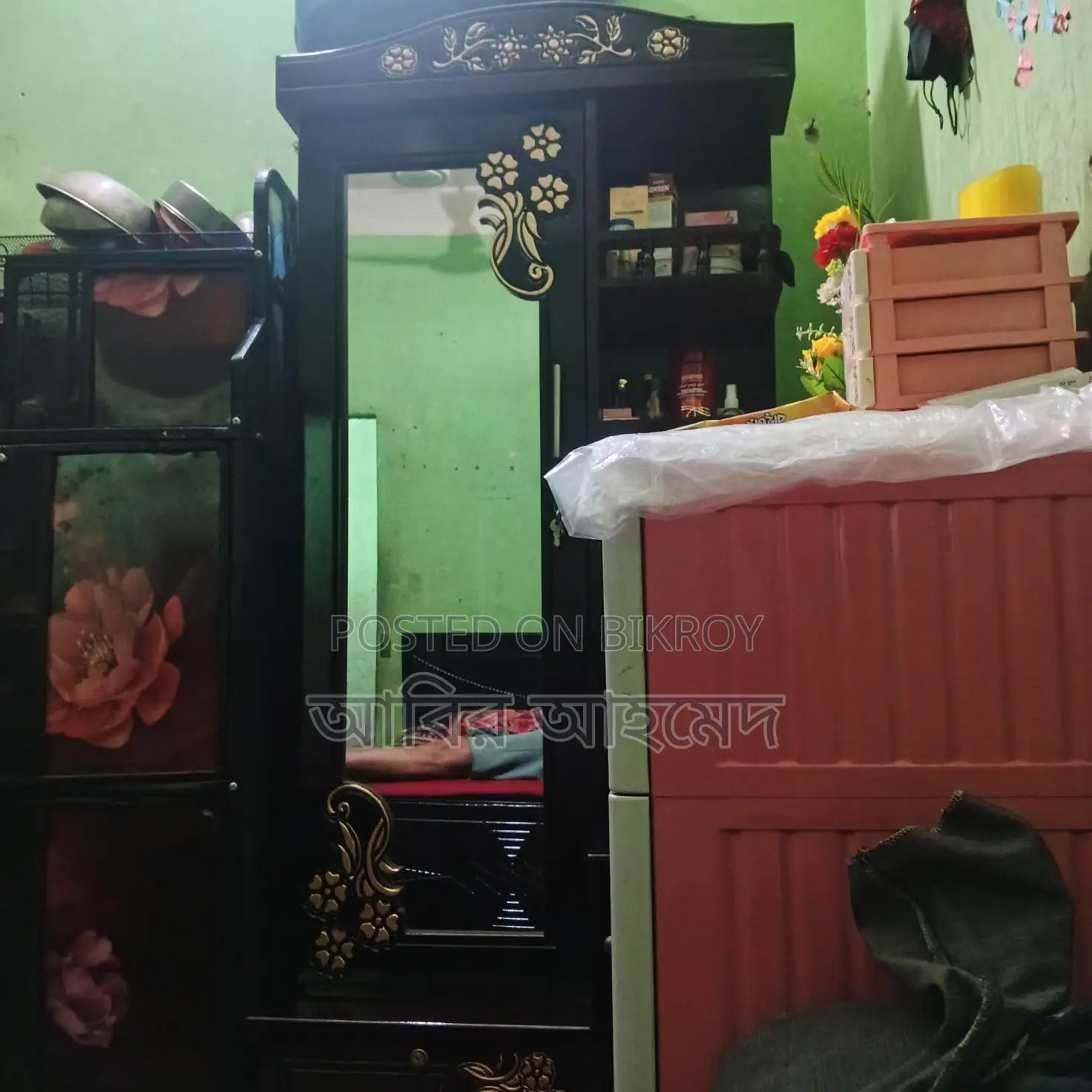 ড্রেসিং টেবিল