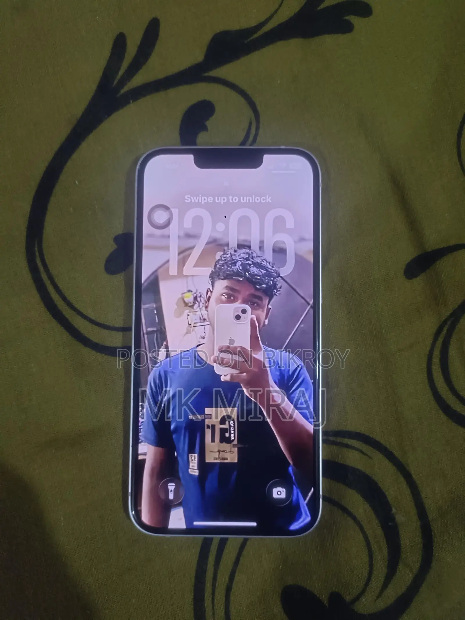 Apple iPhone 13 128 GB (Used)
