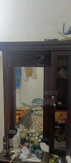 ড্রেসিং টেবিল ৪ মাস ব্যবহৃত