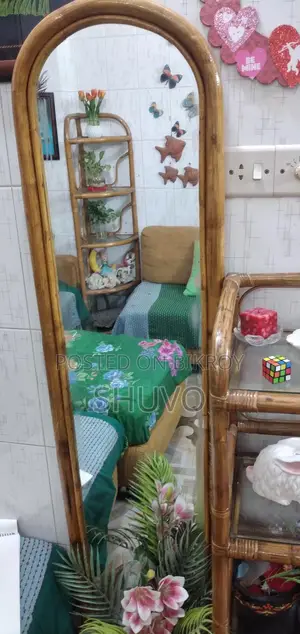 বেতের ড্রেসিং টেবিল