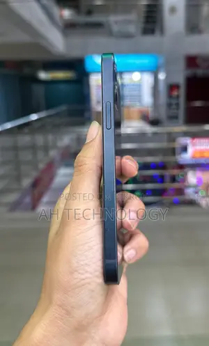 অ্যাপল আইফোন ১২ (১২৮ জিবি ভ্যারিয়েন্ট) (ব্যবহৃত)
