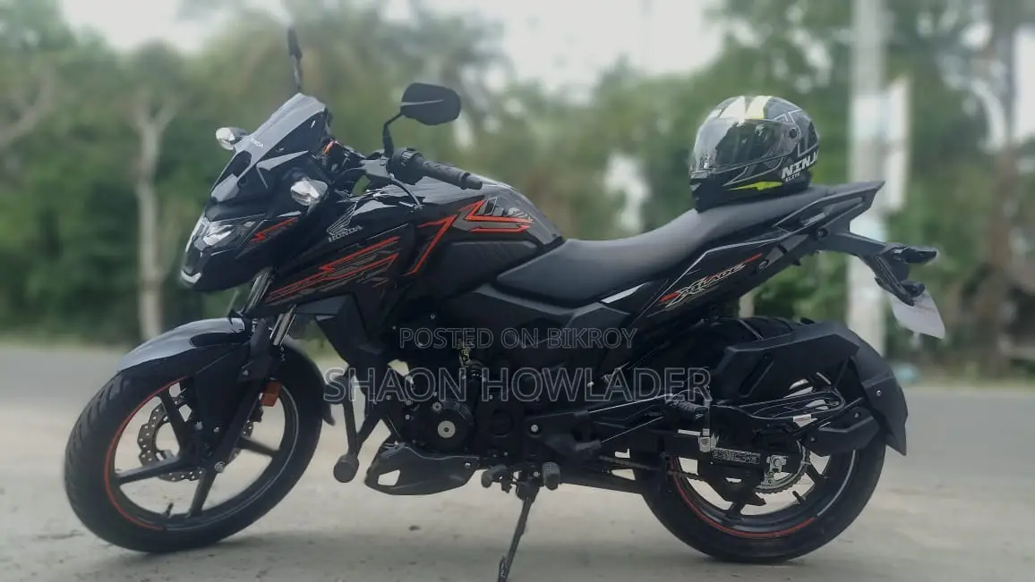 Honda X-Blade 160 ABS . 2026