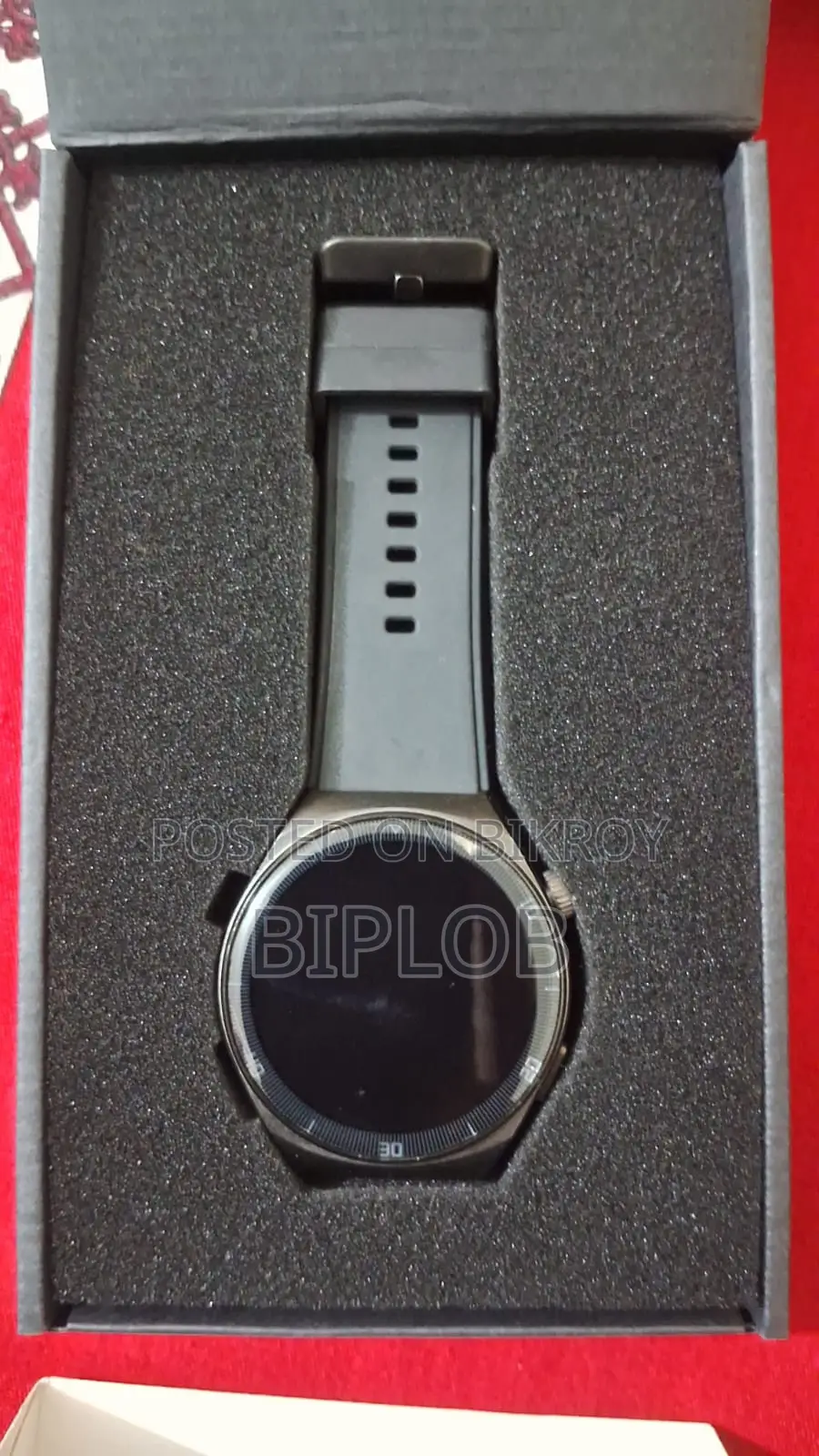 Smart Watch (like New) – 20 Days Used