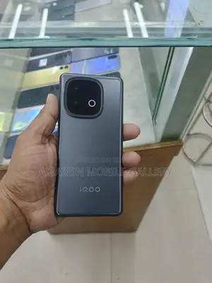 iQOO Z10 Turbo Pro 12/256 (Used)