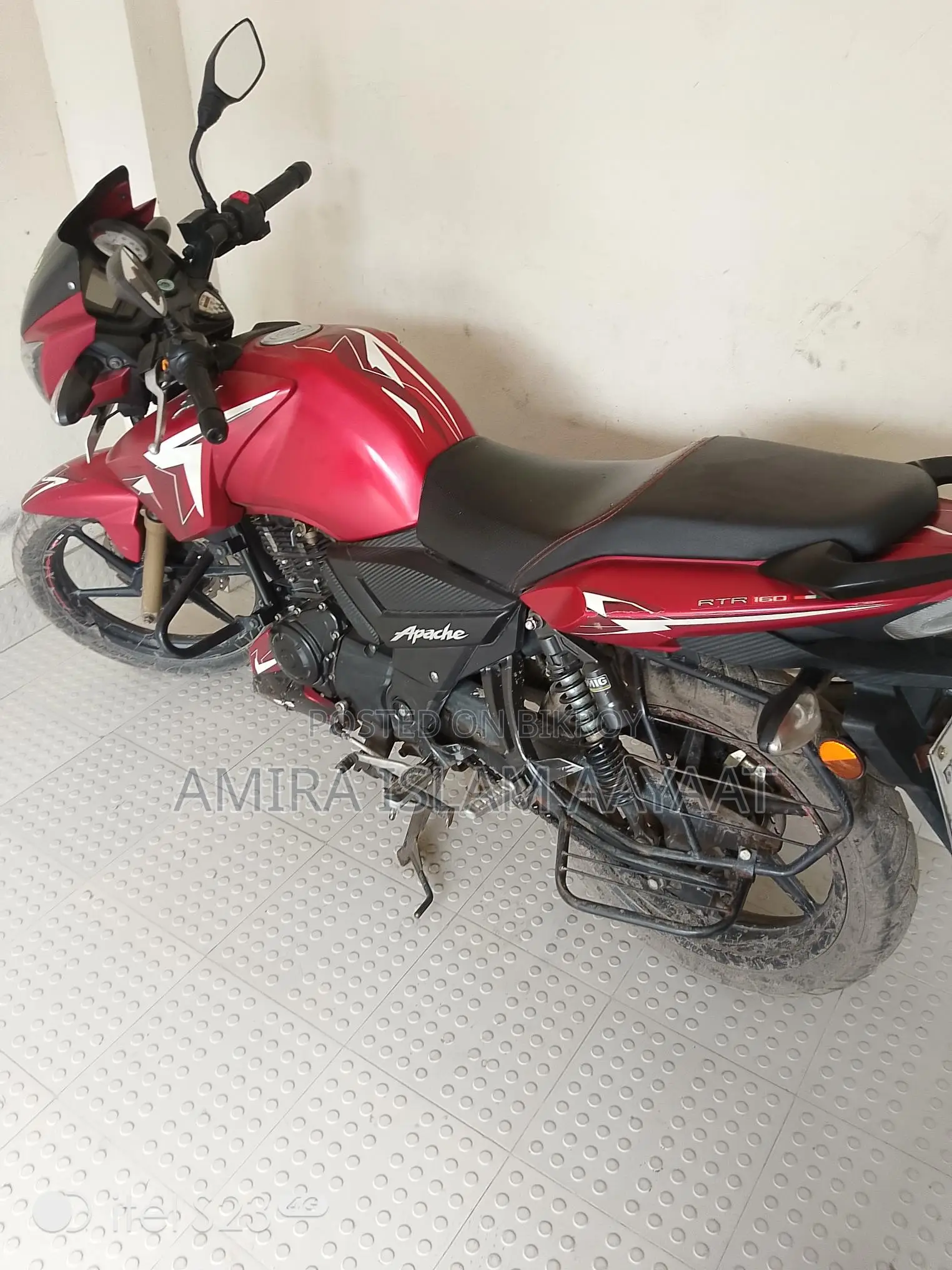 TVS Apache RTR 160 . 2024