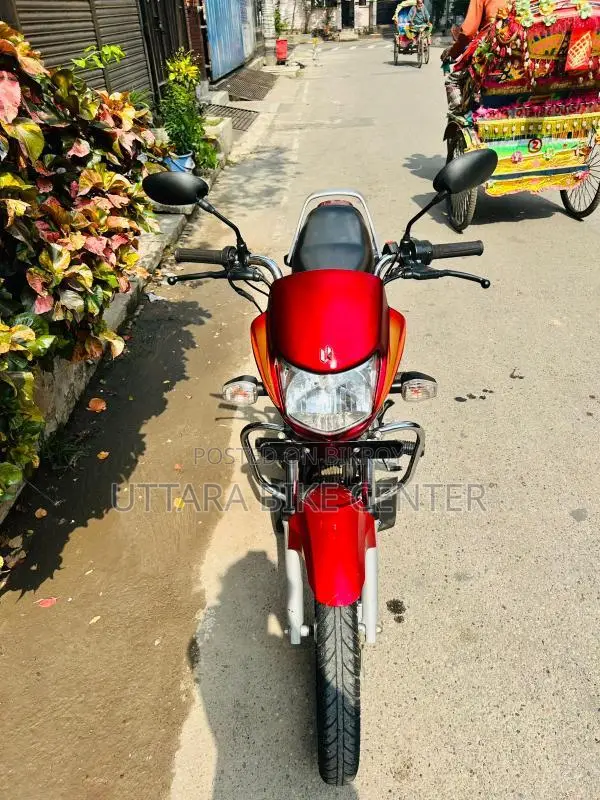 Hero HF Deluxe 2024 Red