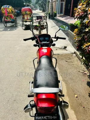 Hero HF Deluxe 2024 Red