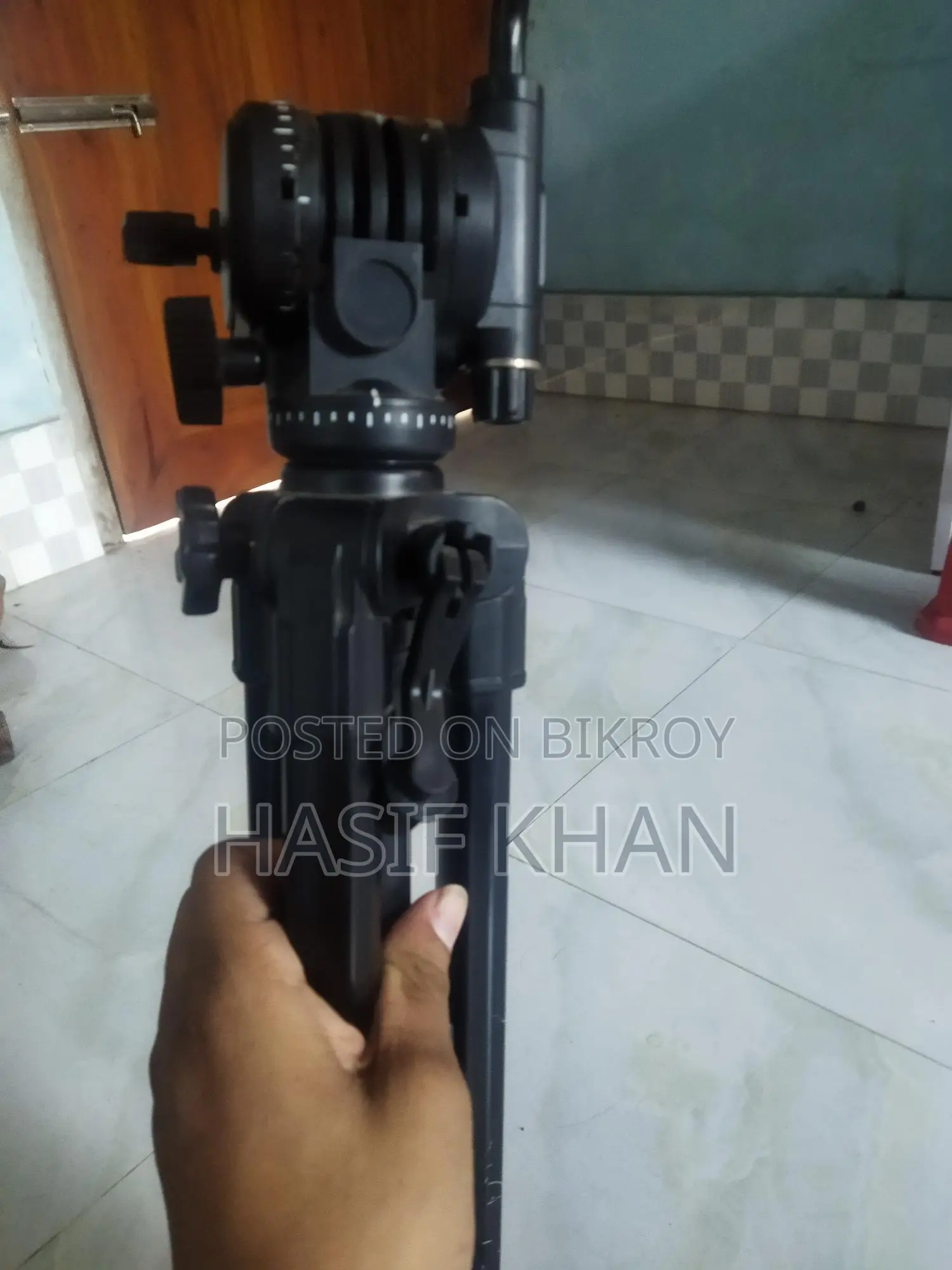 Tripod
