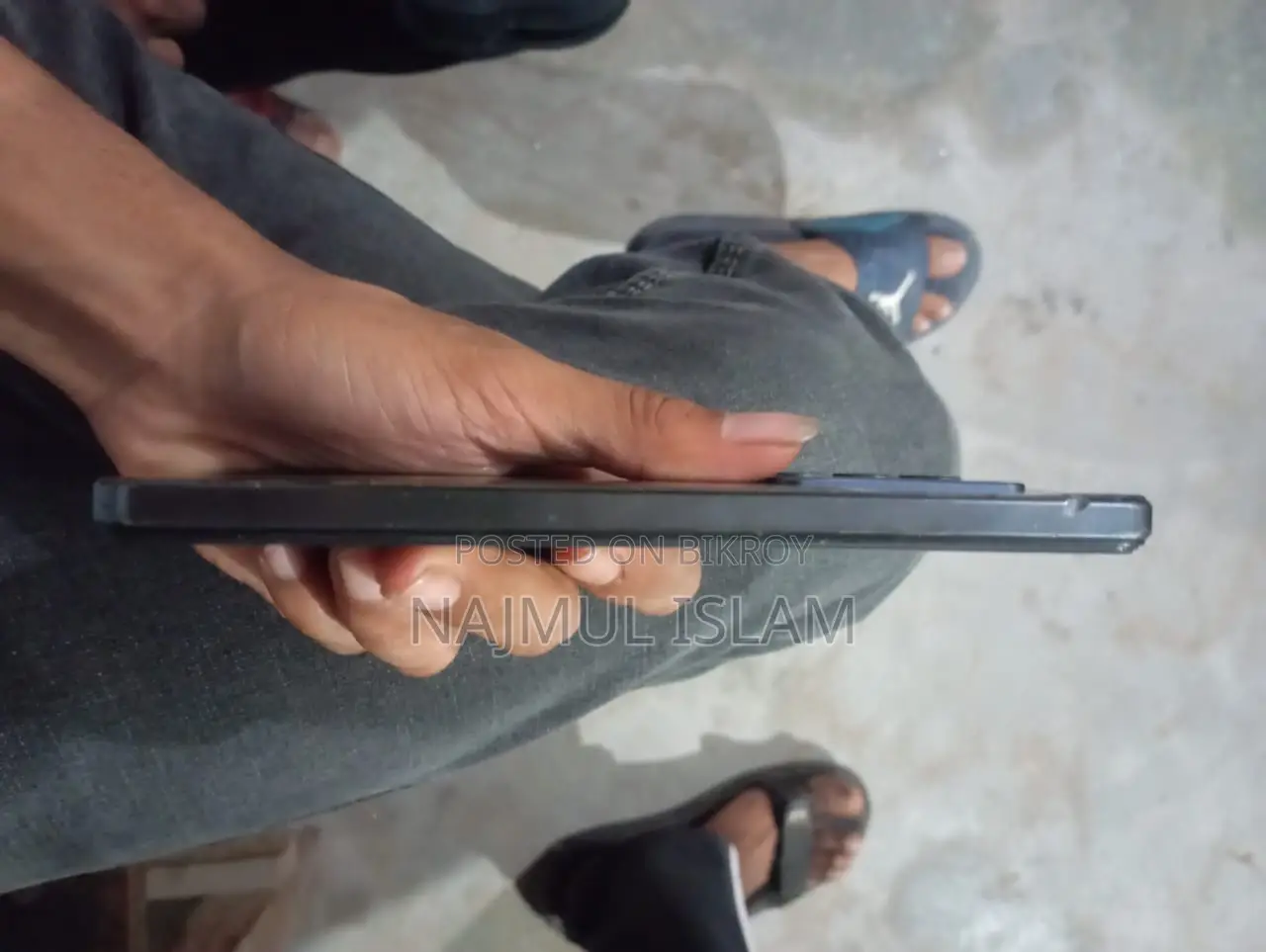Vivo V27e (Used)