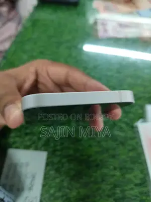 Apple iPhone 12 (Used)