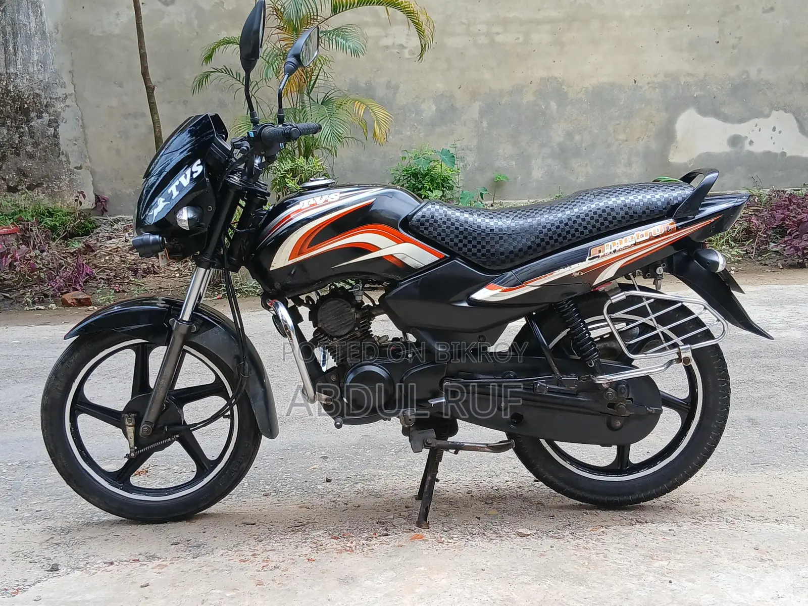 TVS Metro , 2015