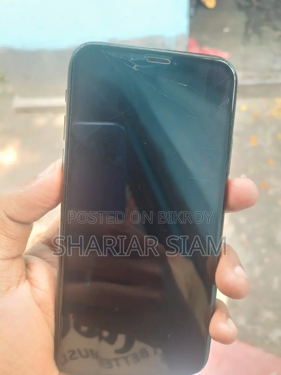 Apple iPhone X (Used)