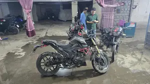 Runner Bolt সুপার ফ্রেশ 2018