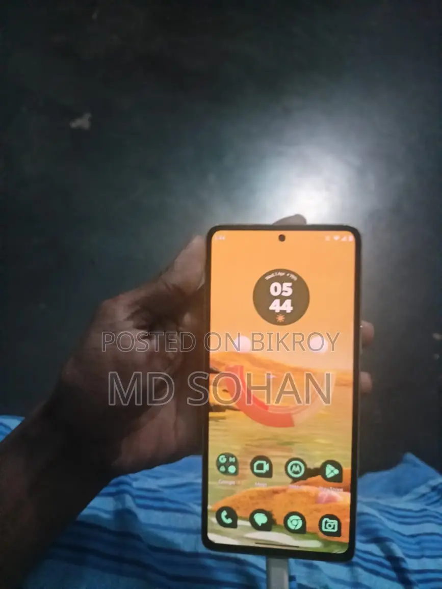 Motorola edge s20 8/128 5G (Used)