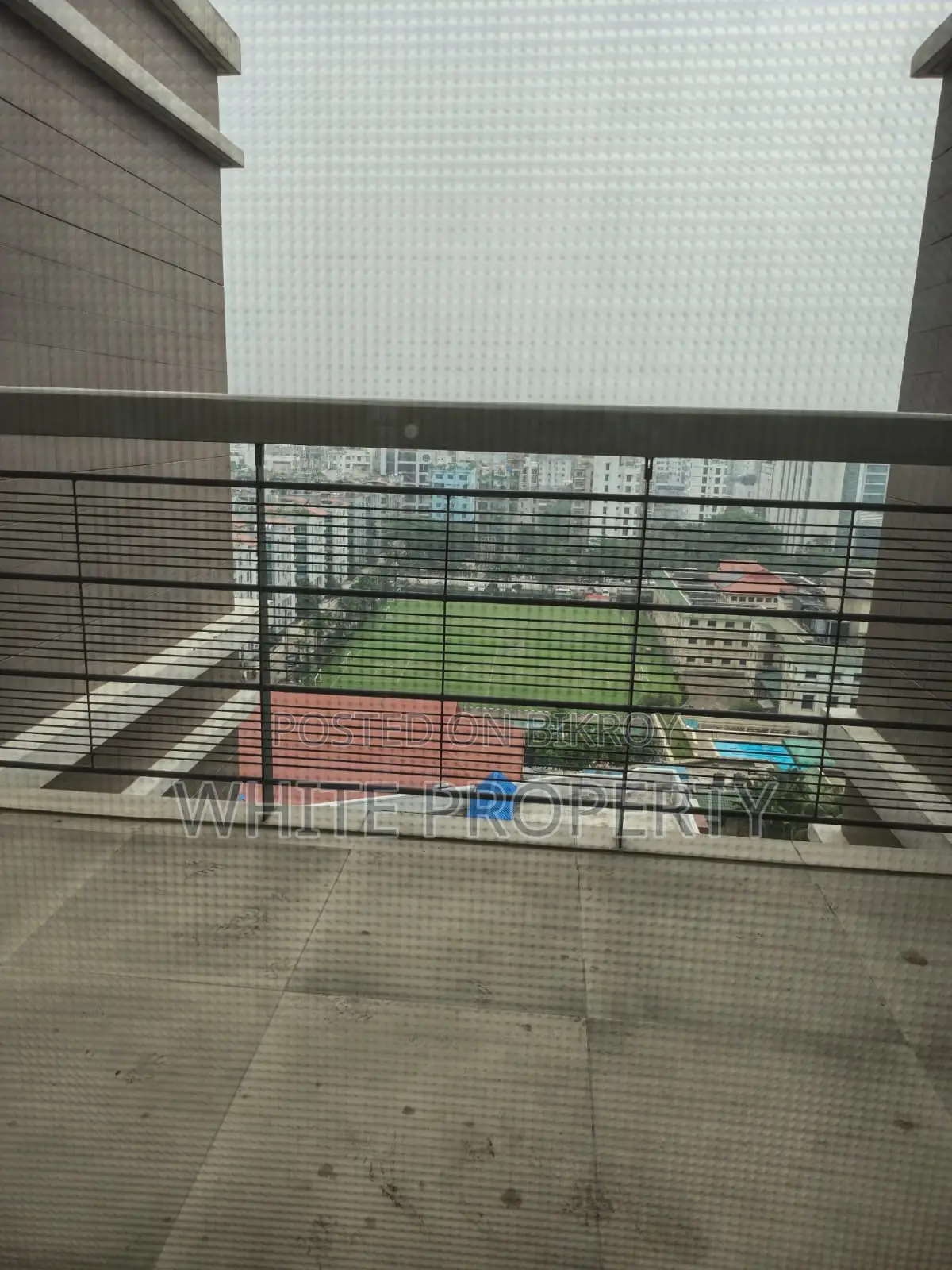 Santa Luxurious Apartment sale at Bashundhara R/A