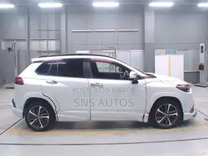 Toyota Corolla Cross 2022 Pearl