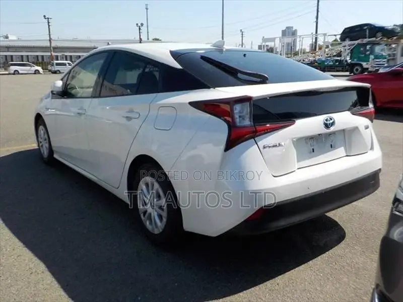 Toyota Prius S PKG 4.0 PEARL 2020