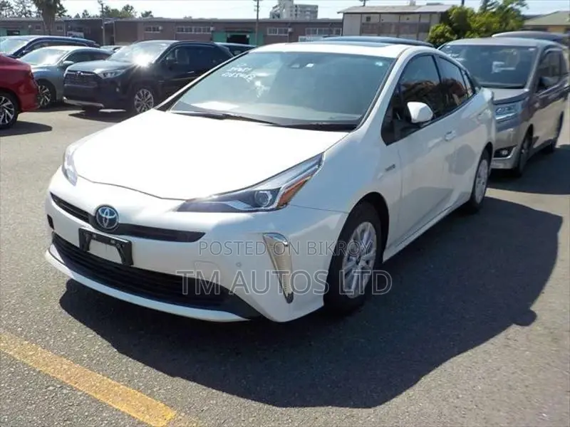 Toyota Prius S PKG 4.0 PEARL 2020