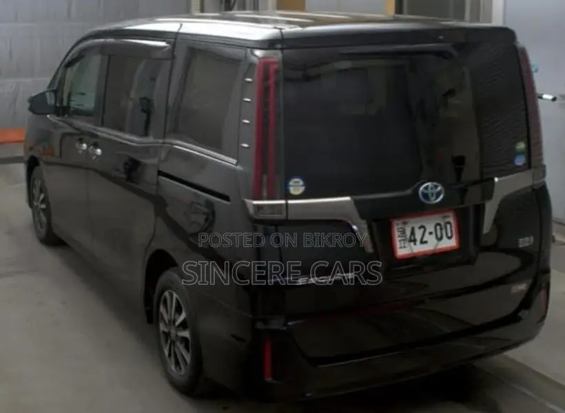 Toyota Esquire GI PREMIUM 4 POINT 2021