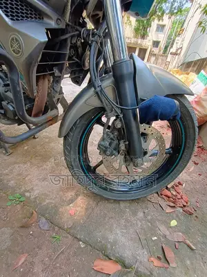 Yamaha FZS 2017
