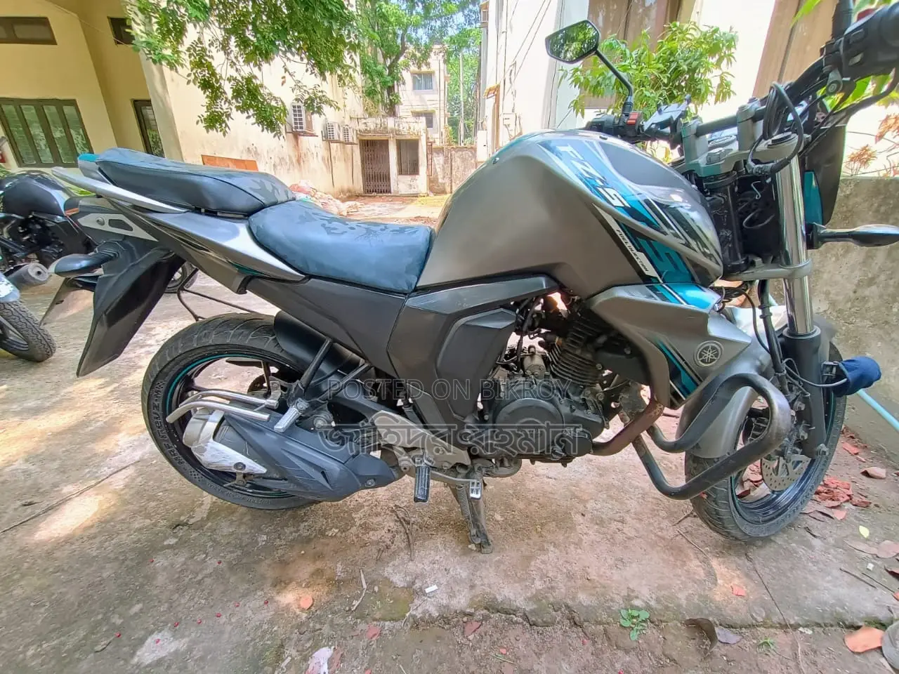 Yamaha FZS 2017