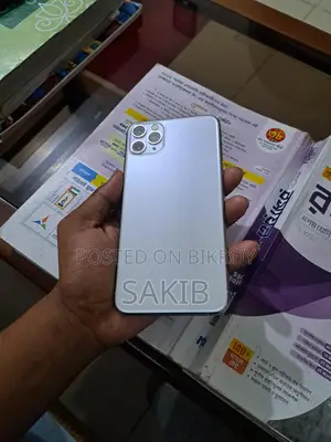Apple iPhone 11 Pro Max . (Used)