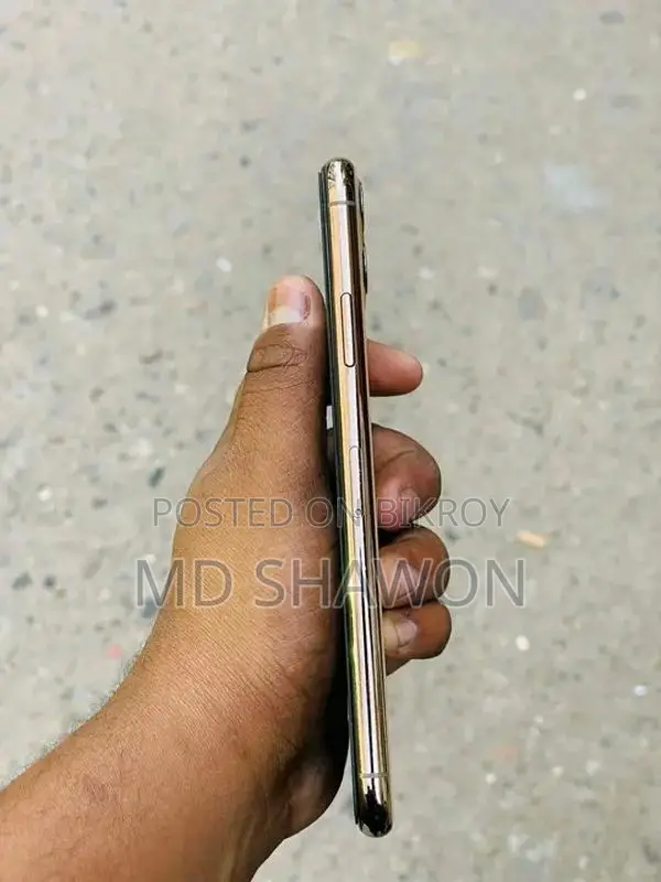 Apple iPhone 11 Pro Max (Used)
