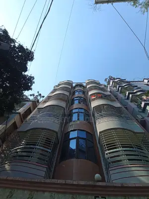১০,০০০ বর্গফুট সম্পূর্ণ বাণিজ্যিক ভবন ভাড়ার জন্য উত্তরায়