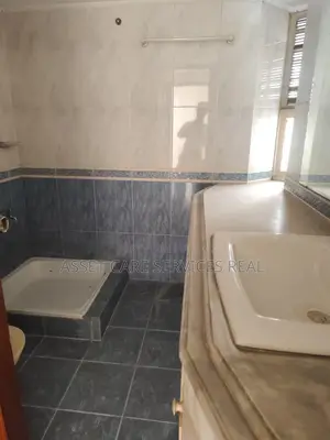 2250-Sqft Office Space for Rent in Baridhara Diplomatic Zone