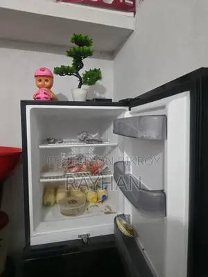 Marcel Finger Sensor Fridge