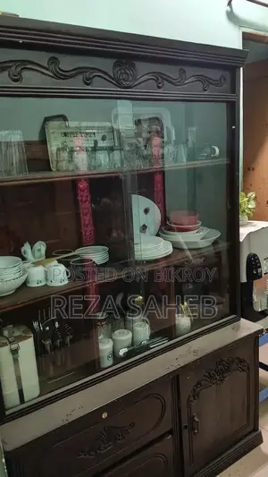 সেগুন কাঠের শোকেস